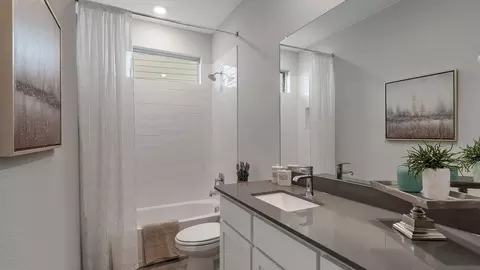 Bath - 15044 Elite Dr, Aledo, TX 76008 photo 3 of 7