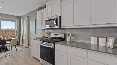 Kitchen - 15044 Elite Dr, Aledo, TX 76008 photo 11 of 18