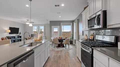 Kitchen - 15044 Elite Dr, Aledo, TX 76008 photo 10 of 18