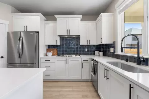 Kitchen - 1200 S 32nd Ave, Cornelius, OR 97113 photo 8 of 8