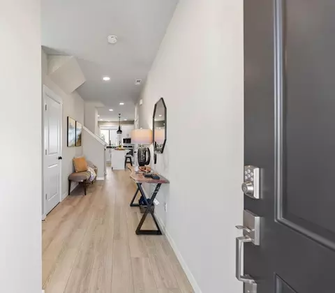 Entry Way - 1200 S 32nd Ave, Cornelius, OR 97113 photo 1 of 6
