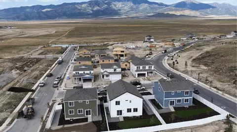 View/Area - 7059 N Sandstone Way, Eagle Mountain, UT 84005 photo 1 of 6