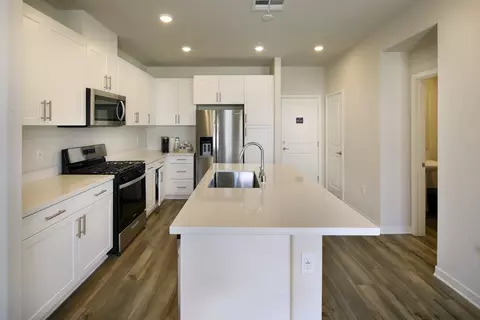 9893 Crossbay Loop, Jurupa Valley, CA 92509