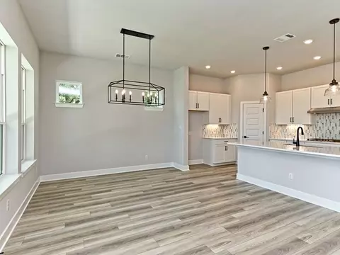 Dining - 11610 Hackford, San Antonio, TX 78254 photo 1 of 3
