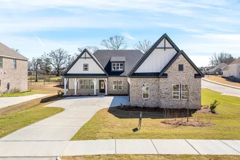 Exterior - 127 Laurel Branch Dr, Dothan, AL 36305 photo 3 of 8