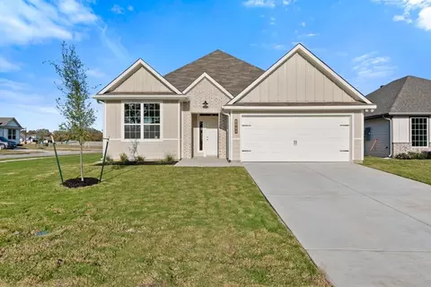 408 Rockbridge Dr, Huntsville, TX 77340