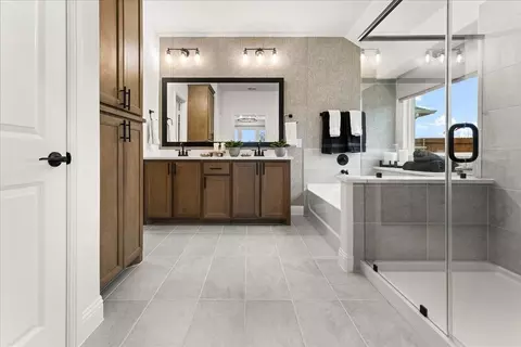 Bath - 3703 Maize Ave, Crandall, TX 75114 photo 2 of 4
