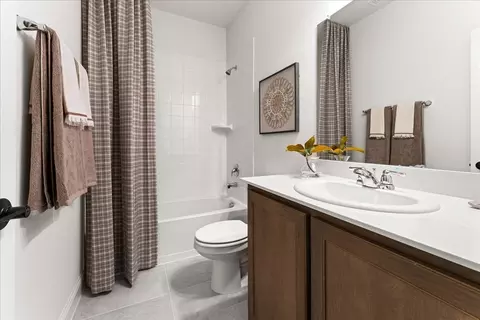 Bath - 3703 Maize Ave, Crandall, TX 75114 photo 1 of 4