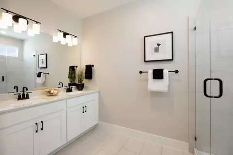 Bath - 181 Maverick Ave, Kyle, TX 78640 photo 1 of 1