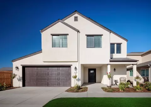 Exterior - 1233 Bishop Dr, Tulare, CA 93274 photo 7 of 14