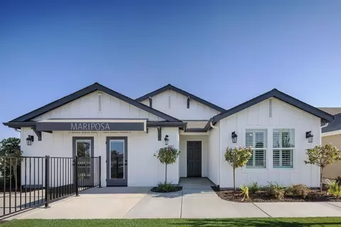 Exterior - 1233 Bishop Dr, Tulare, CA 93274 photo 10 of 14