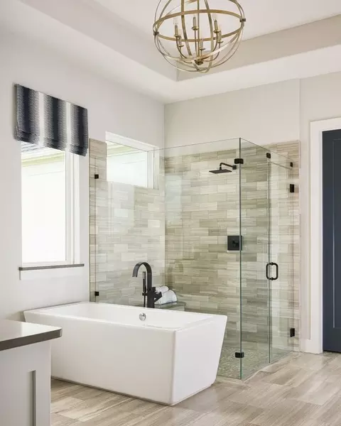 Bath - 4509 Devon Dr, Parker, TX 75002 photo 3 of 3