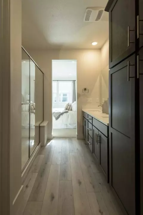 Entry Way - 2053 Clement Ave, Alameda, CA 94501 photo 2 of 3
