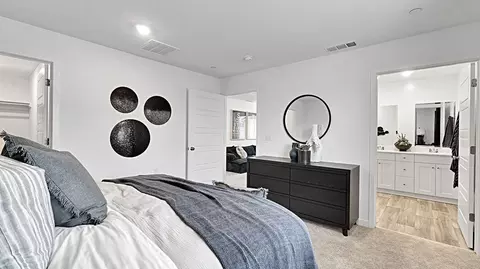 Bedroom - 983 Braxstyn Way W, Madera, CA 93636 photo 1 of 5