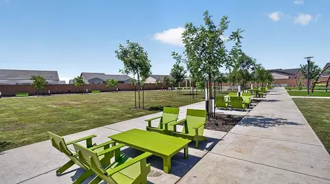 View/Area - 983 Braxstyn Way W, Madera, CA 93636 photo 8 of 23