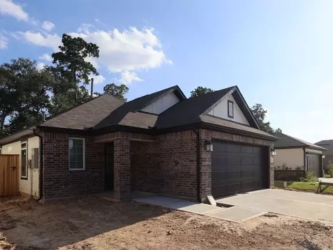Exterior - 22736 Hackberry Leaf Dr, New Caney, TX 77357 photo 4 of 7