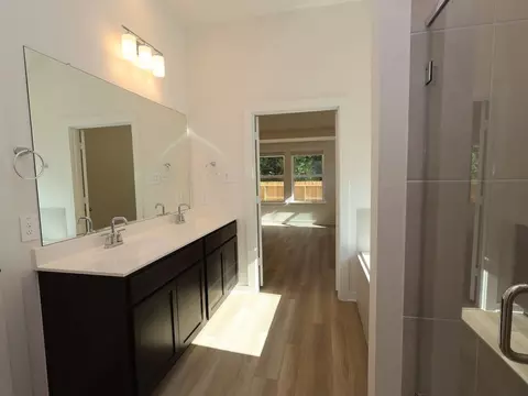 Bath - 22736 Hackberry Leaf Dr, New Caney, TX 77357 photo 2 of 5