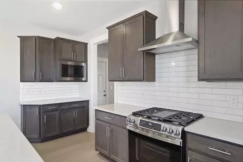 Kitchen - 393 David Lee Ct, Monroe, OH 45050 photo 4 of 4