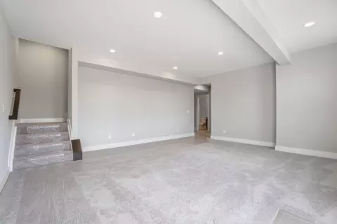 Living - 393 David Lee Ct, Monroe, OH 45050 photo 6 of 7
