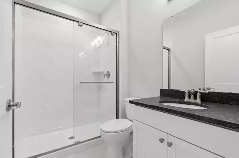 10 Dahlia Ct, Township Of Manalapan, NJ 07726