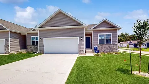 604 Maddie Ln, Tiffin, IA 52340