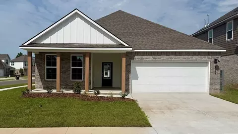 101 Hill Creek Dr, Lafayette, LA 70507