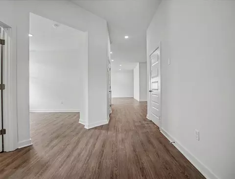 Entry Way - 500 S Cherry St, Beebe, AR 72012 photo 1 of 2