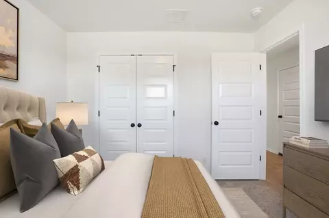 Bedroom - 11320 E 93rd Pl N, Owasso, OK 74055 photo 5 of 11