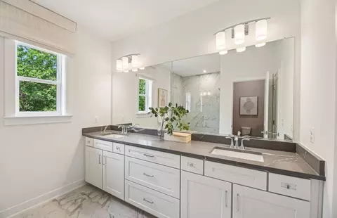 Bath - 1205 Bear Oak Ln, Laurel, MD 20724 photo 7 of 7