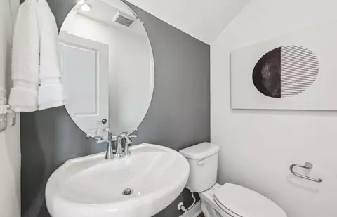 Bath - 1205 Bear Oak Ln, Laurel, MD 20724 photo 6 of 7