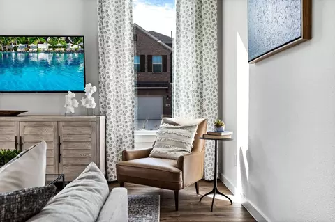 Living - 3552 E Cheney Ave, Celina, TX 75009 photo 6 of 10