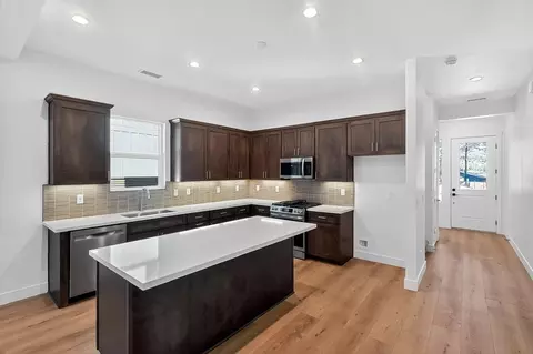 Kitchen - 2604 S Gamma Loop, Flagstaff, AZ 86001 photo 2 of 6