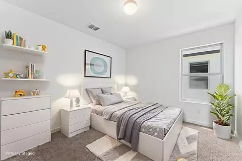 Bedroom - 13526 Piscina Ave, Von Ormy, TX 78073 photo 4 of 12