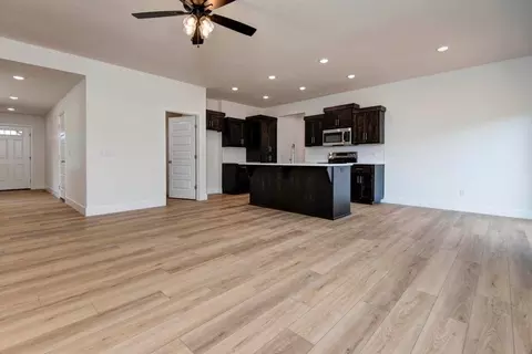 Living - 822 S Ridgemont Dr, Nixa, MO 65714 photo 2 of 4