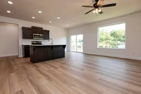 Living - 822 S Ridgemont Dr, Nixa, MO 65714 photo 1 of 4