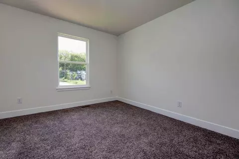 Bedroom - 822 S Ridgemont Dr, Nixa, MO 65714 photo 3 of 5