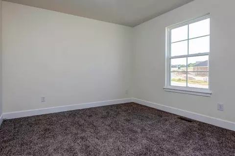 Bedroom - 822 S Ridgemont Dr, Nixa, MO 65714 photo 2 of 5