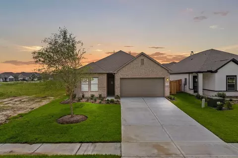 3510 Atlas Point Ln, Angleton, TX 77515