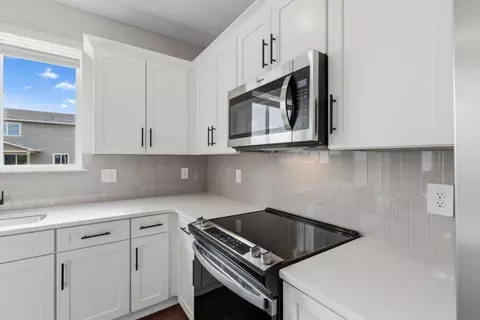 Kitchen - 307 Barn Owl Ave, Fort Lupton, CO 80621 photo 2 of 2