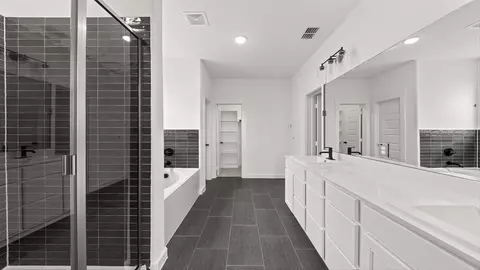 Bath - 709 Rustic Ridge Dr, Lavon, TX 75166 photo 2 of 10