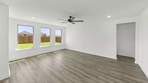 Living - 709 Rustic Ridge Dr, Lavon, TX 75166 photo 4 of 7