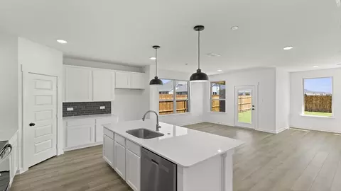 Kitchen - 709 Rustic Ridge Dr, Lavon, TX 75166 photo 4 of 7