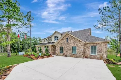 Exterior - 1021 Dws Pass, Conroe, TX 77306 photo 6 of 9