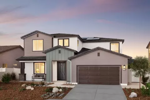 Exterior - 2016 Woolem Pl, Escondido, CA 92026 photo 3 of 4