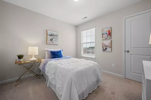 Bedroom - 10245 Spokane Dr, Affton, MO 63123 photo 6 of 17