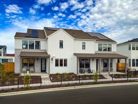 Exterior - 98 8th St, Marina, CA 93933 photo 9 of 12