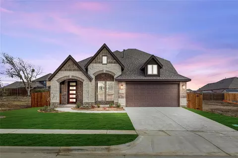 5 Grouse Cir, Sanger, TX 76266
