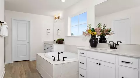 Bath - 4420 Bragg Rd, Durham, NC 27704 photo 1 of 3