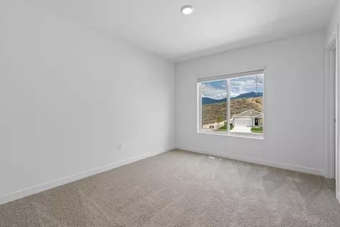 Bedroom - 7242 N Bald Eagle Way, Eagle Mountain, UT 84005 photo 3 of 4