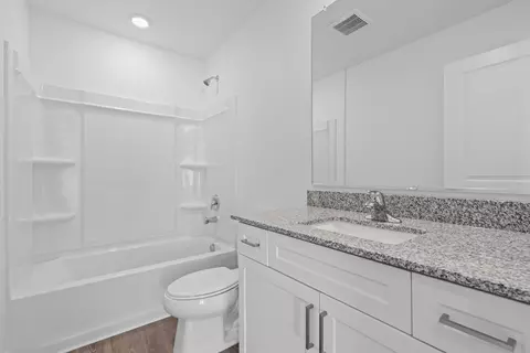 Bath - 7242 N Bald Eagle Way, Eagle Mountain, UT 84005 photo 2 of 2